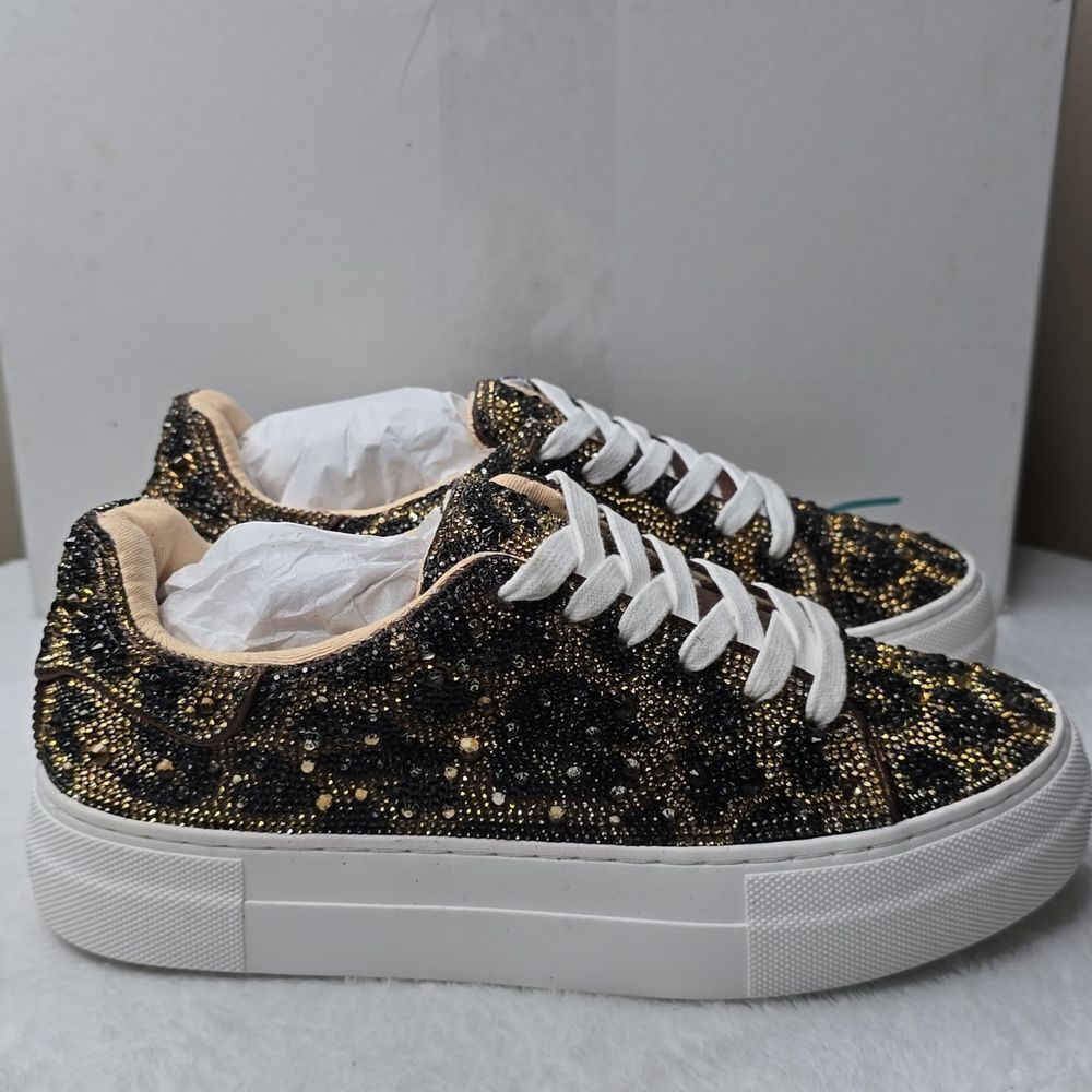 NIB Betsey Johnson Sidny Novelty Rhinestone Sneakers Sz 6 - Picture 3 of 8